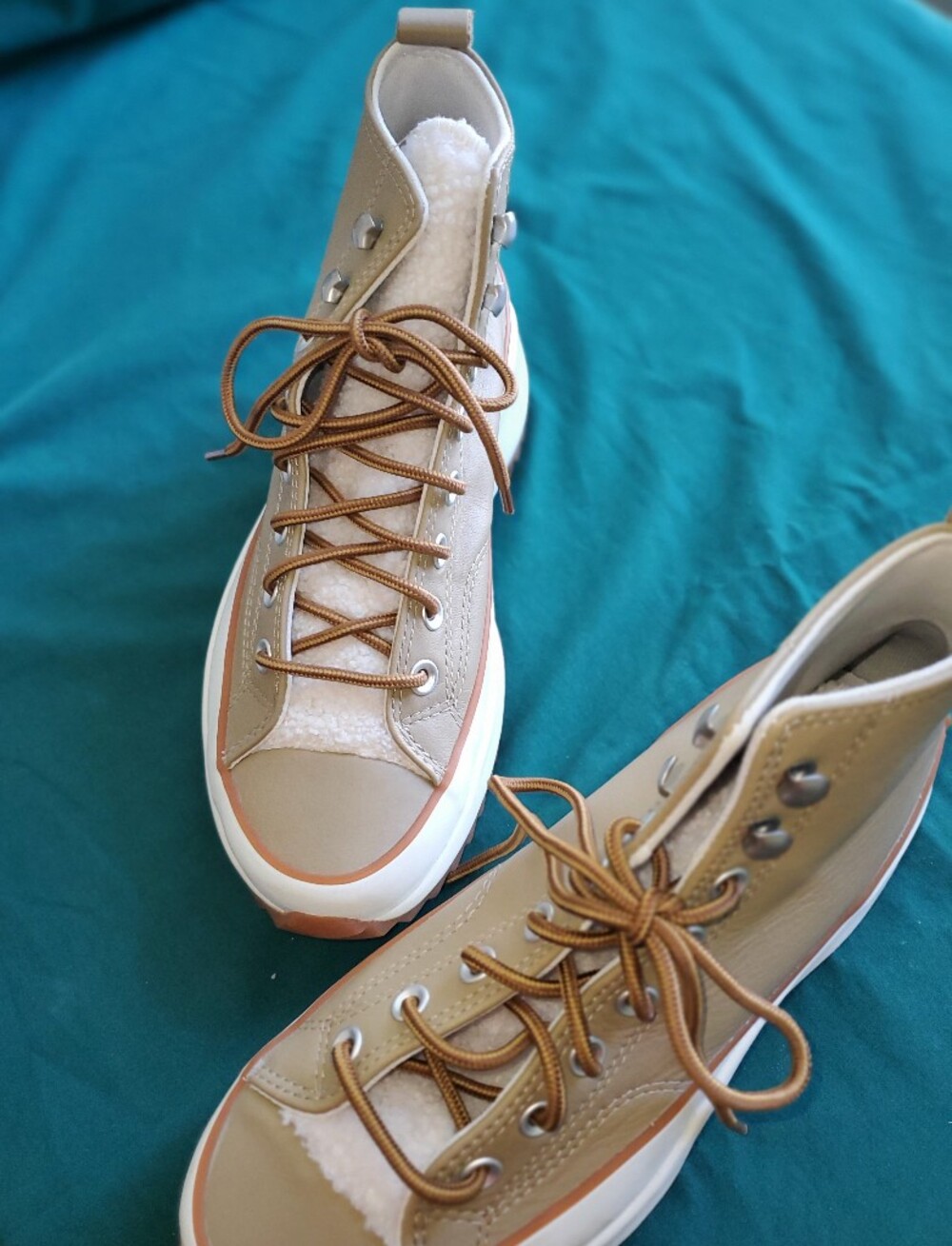 Converse Women's Run Star Hike Sherpa Sneakers - Size 9 US - Picture 1 of 8